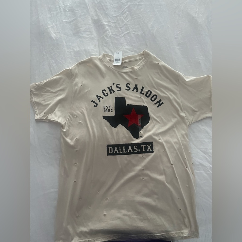 Size xl cute shirt from buckle